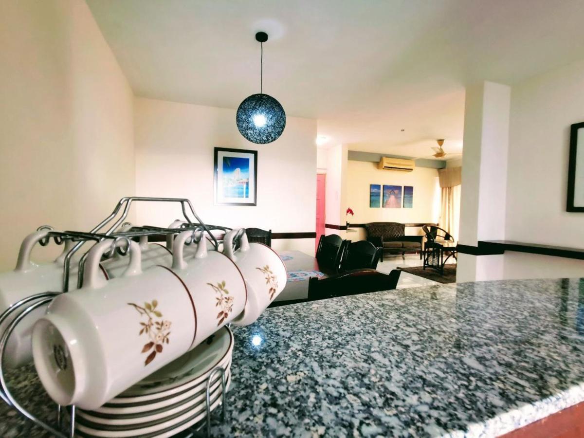 Dsavoy AFamosa Melaka Apartment Luaran gambar