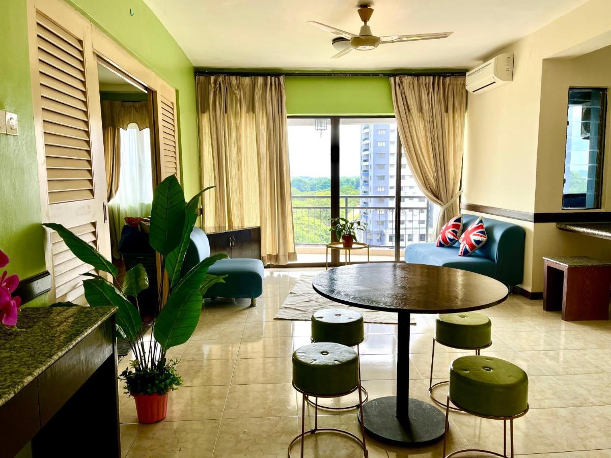 Dsavoy AFamosa Melaka Apartment Luaran gambar