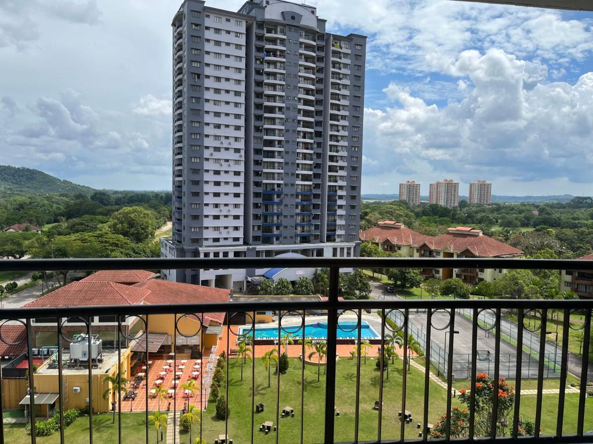 Dsavoy AFamosa Melaka Apartment Luaran gambar
