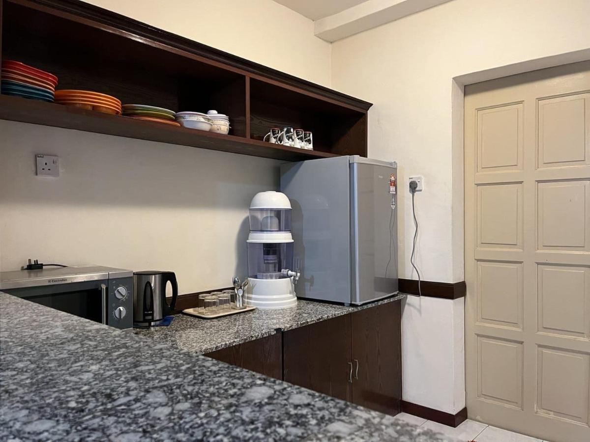 Dsavoy AFamosa Melaka Apartment Luaran gambar