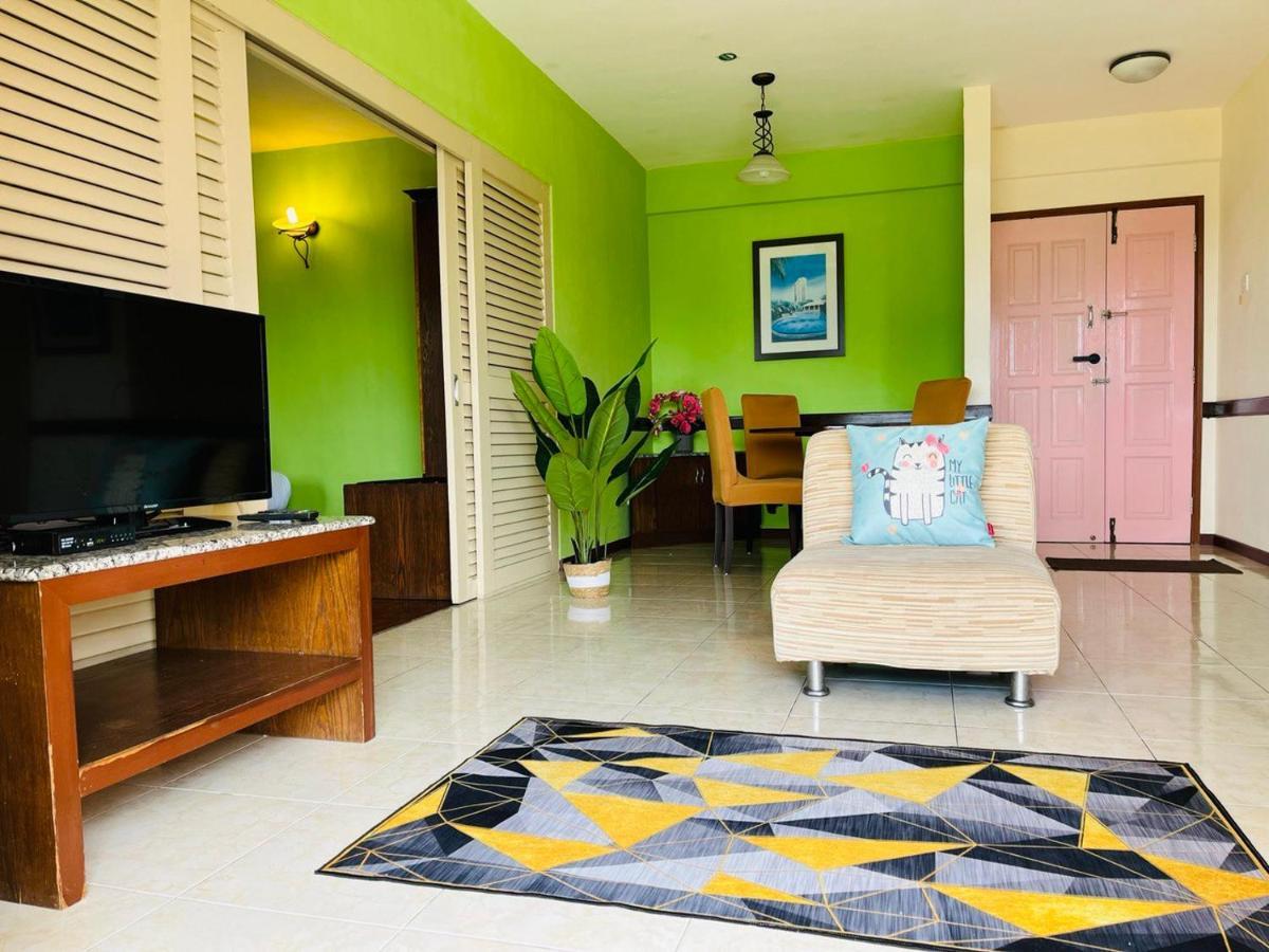 Dsavoy AFamosa Melaka Apartment Luaran gambar